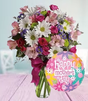 Mother's Day Bouquet With Balloon